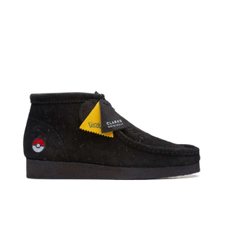 Bota Hombre Clarks Originals Wallabee Pokemon Gamuza Negro