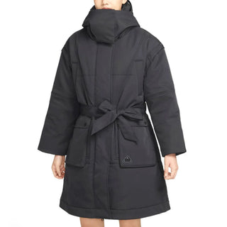 Chamarra Mujer Jordan 23 Engineered Parka Negra vista frontal