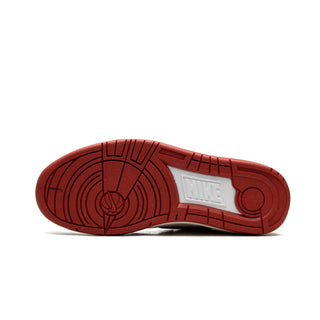 Tenis hombre Nike Full Force Low Blanco Rojo vista suela