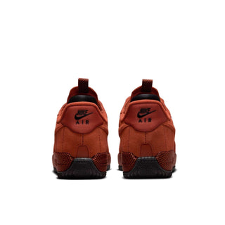 Tenis Mujer Nike Air Force 1 WILD Rugged Orange vista atras
