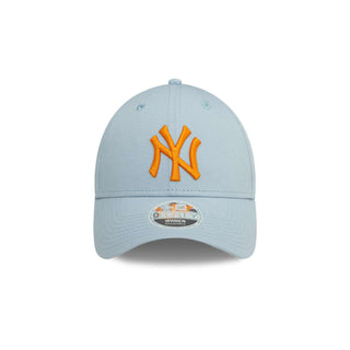 Gorra Mujer New York Yankees MLB League Essentials 9FORTY Azul Pastel vista frontal