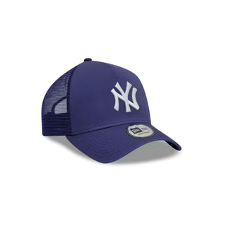 Gorra New York Yankees MLB League Essentials 9FORTY Azul Oscuro vista lateral secundaria