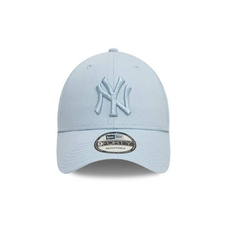 Gorra New York Yankees MLB League Essentials 9FORTY Strapback Azul vista frontal