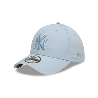 Gorra New York Yankees MLB League Essentials 9FORTY Strapback Azul vista lateral principal