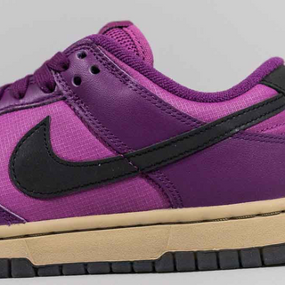 Nike Dunk Low  Viotech y fucsia intenso