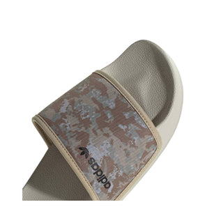 Sandalia Hombre Adidas Adilette Camuflaje Cafe vista zoom frontal