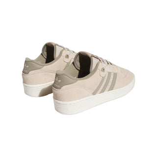 Tenis Hombre Adidas Rivalry Low Beige Verde vista par atras
