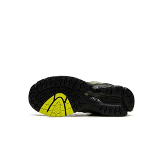 Tenis Hombre New Balance 1906R Negro Amarillo vista suela