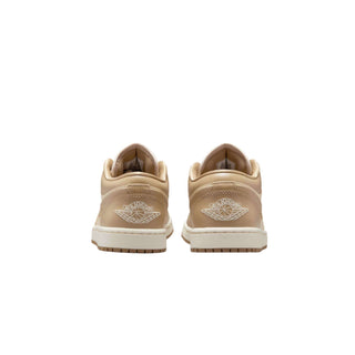 Tenis Mujer Air Jordan 1 Low Rattan Desierto vista par atras