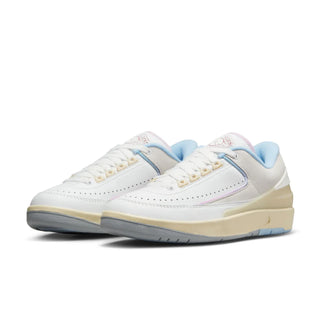 Tenis Mujer Air Jordan 2 Retro Low Blanco con Azul vista par frontal
