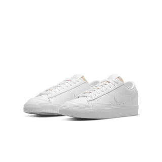 Tenis Mujer Nike Blazer Low 77 White  vista par frontal