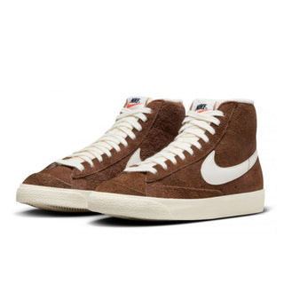Tenis Mujer Nike Blazer Mid 77 Vintage Cafe Cacao vista par frontal