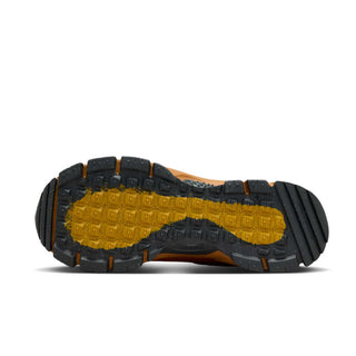 Tenis Mujer Nike Zoom Vomero 5 Roam Cafe vista suela