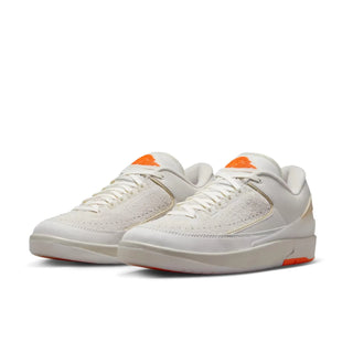 Tenis Unisex Air Jordan 2 Low Shelflife White vista par frontal