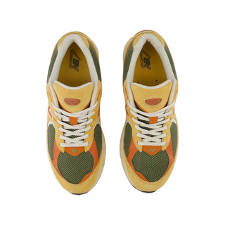 Tenis Unisex New Balance 2002R Amarillo Naranja Apricot vista par superior